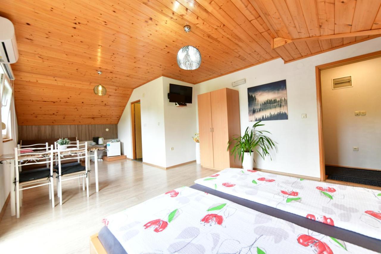 Rooms Toni Seliste Dreznicko Exterior photo