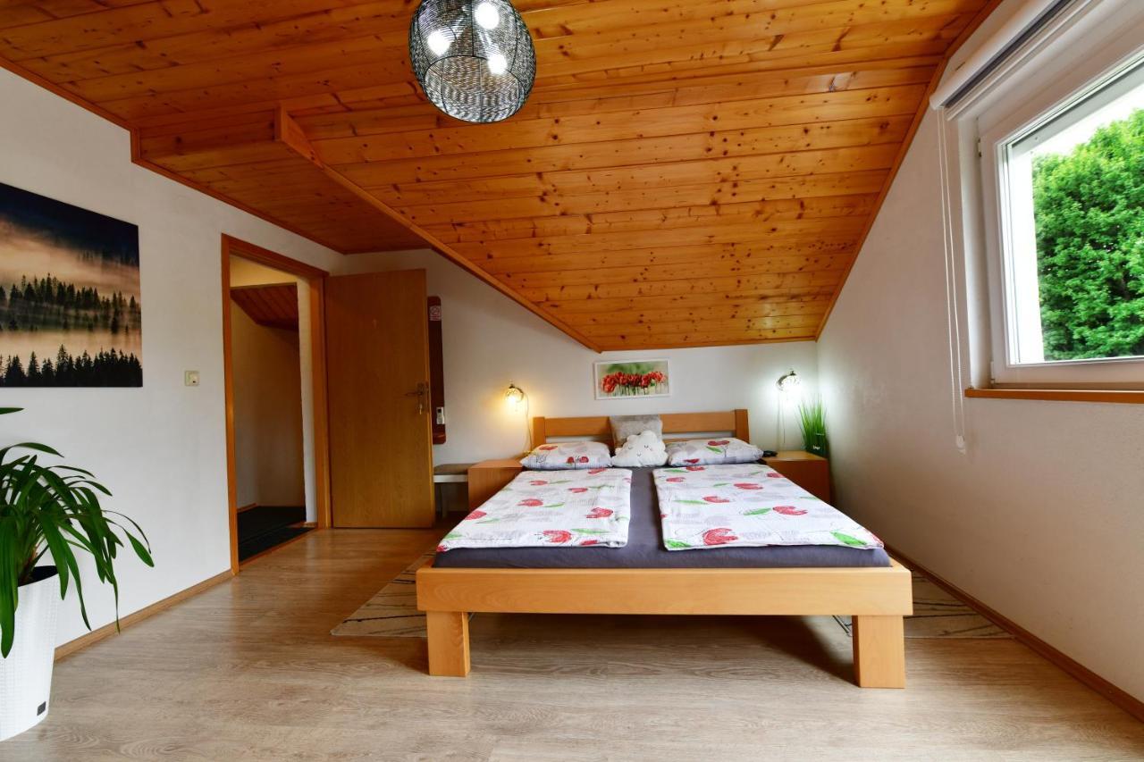 Rooms Toni Seliste Dreznicko Exterior photo