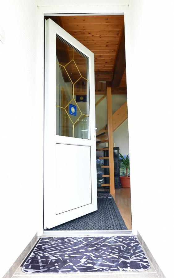 Rooms Toni Seliste Dreznicko Exterior photo